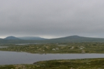 Utsikt mot Skånevasstjørnan fra den midtre stien i nord